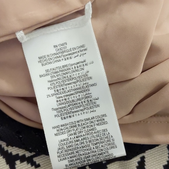 NWOT Bcbgmaxazria Long Sleeve Lace Dress - Picture 5 of 6